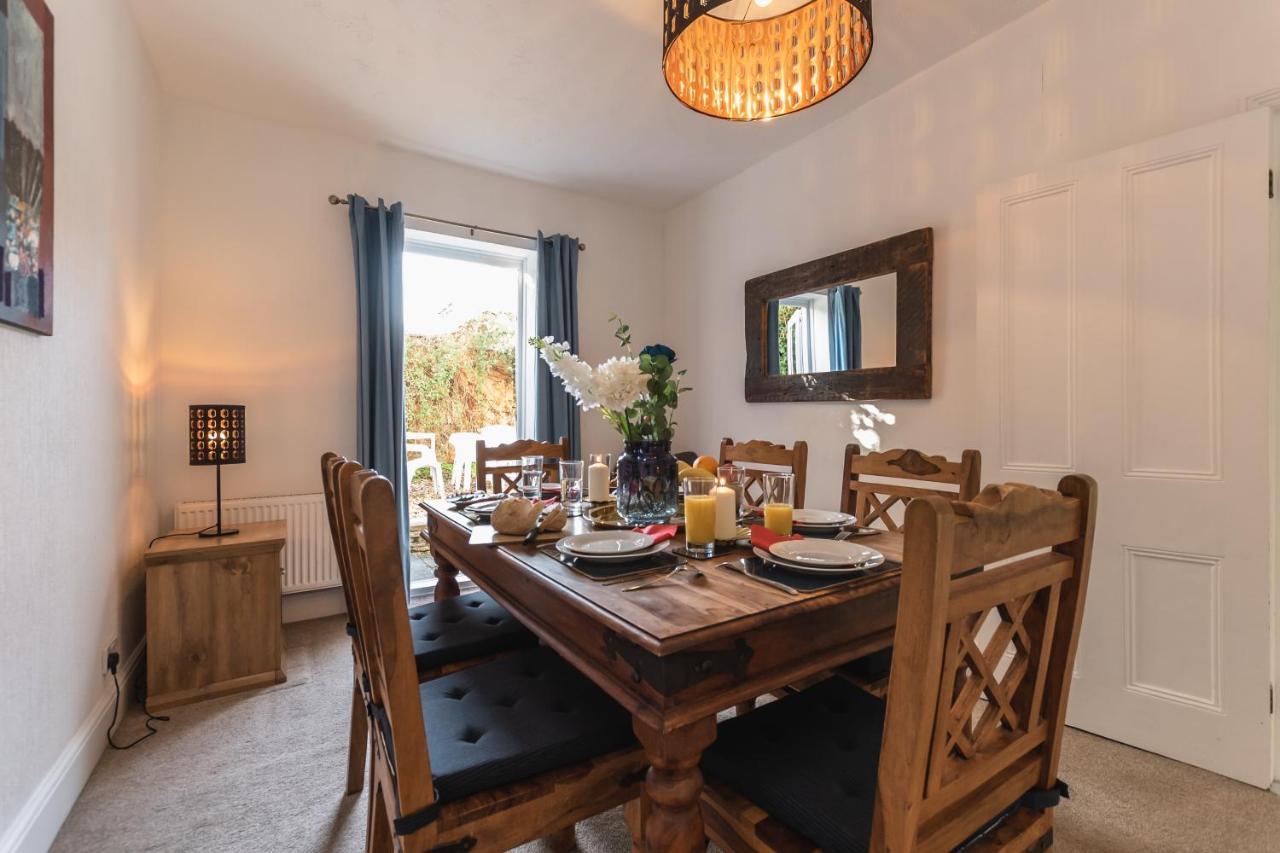 3-Bedroom House L Fast Wi-Fi L Garden L Newly Decorated L Close To Shops And Restaurants Bournemouth Eksteriør bilde